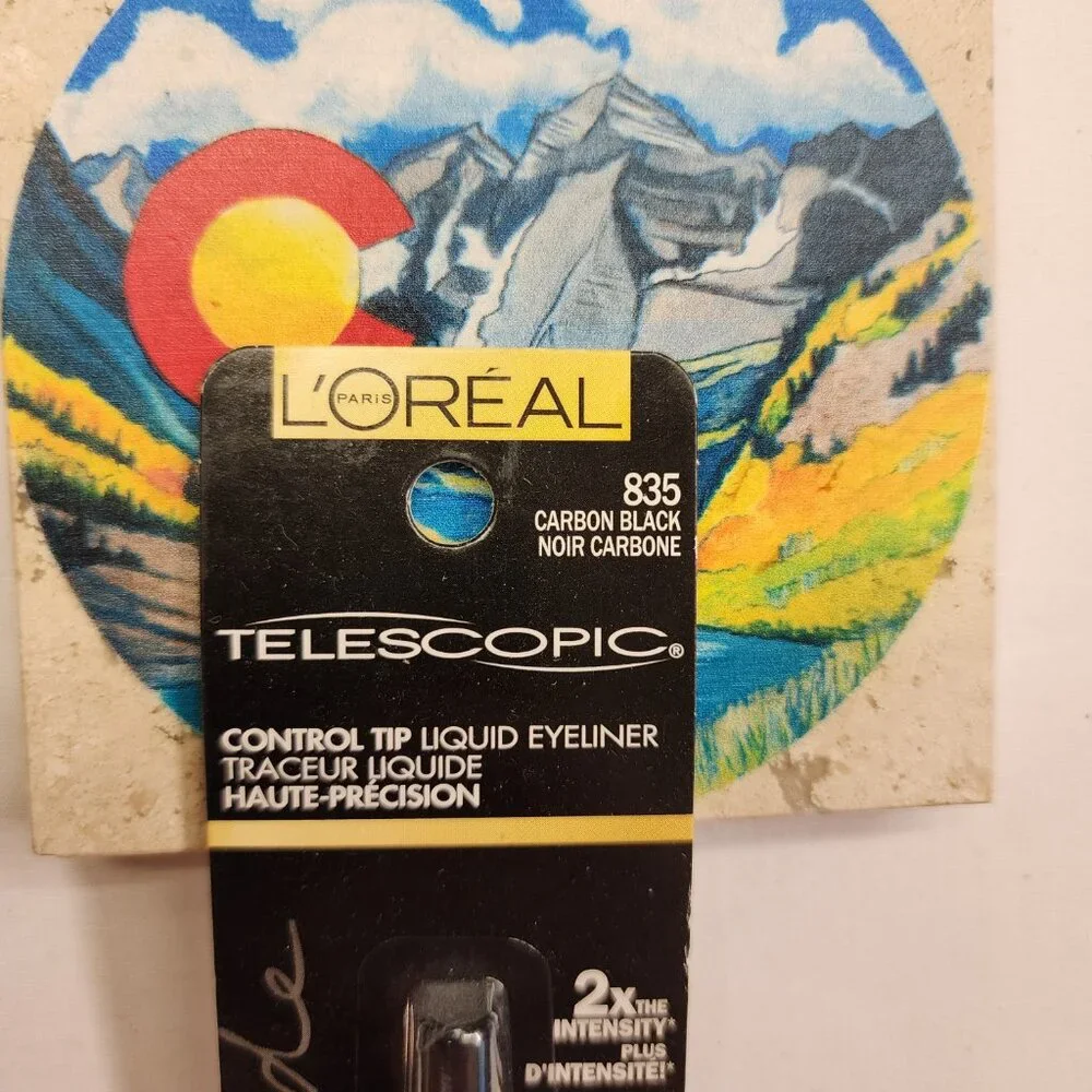 L'Oreal Telescopic Precision Liquid Eyeliner - #835 Carbon Black